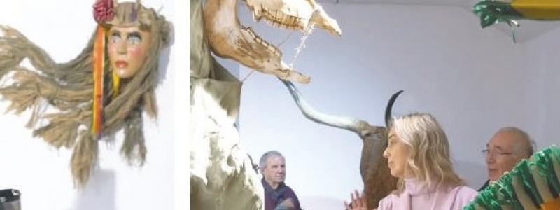 Exposição Máscaras símbolos de identidade, imagem