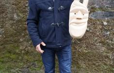 José Cabral, artesão de máscaras