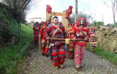 O carro dos caretos de Grijó de Parada