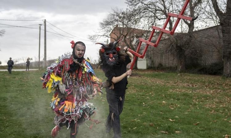 Los Diablos revitalian